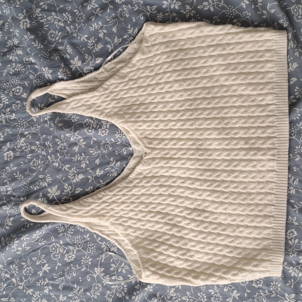Baevely Ivory sweater crop top/bralette size large three bird nest